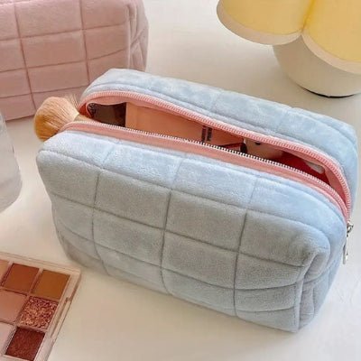 trousse-maquillage-bleu-ciel-woolly